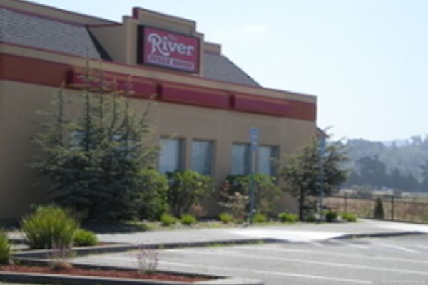 The Redwood Riverwalk Hotel (Fortuna)